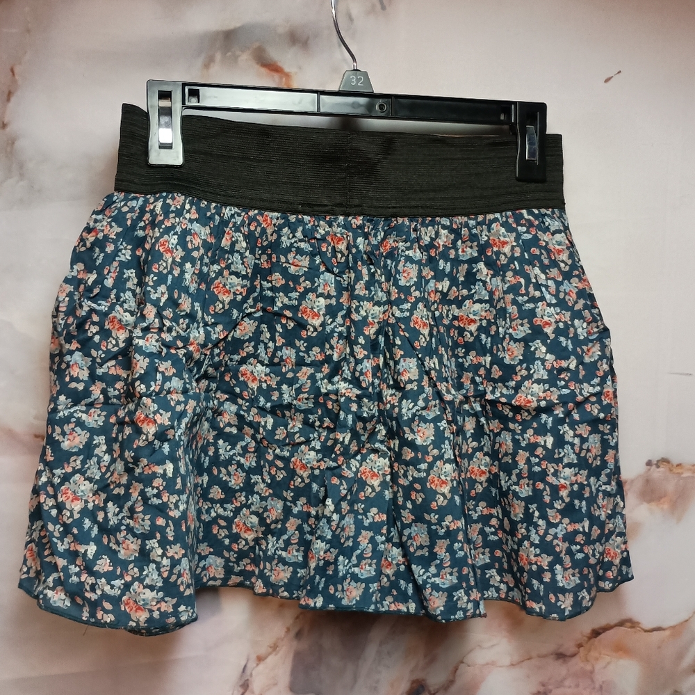 Maxβ Rave Foral Mini Skirt - Picture 4 of 5